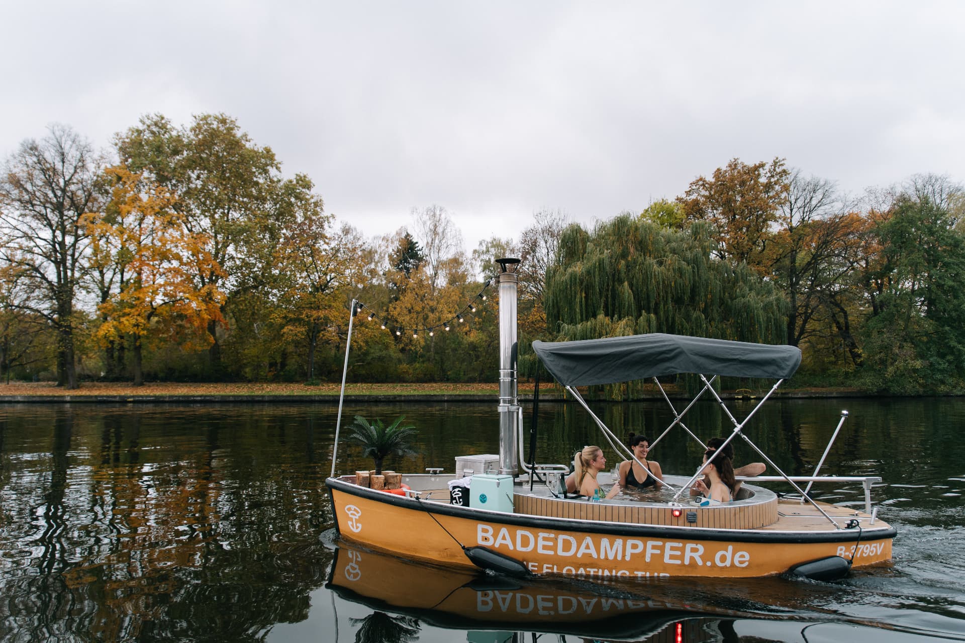 Dein privater Hot Tub auf der Spree — Impression 2
